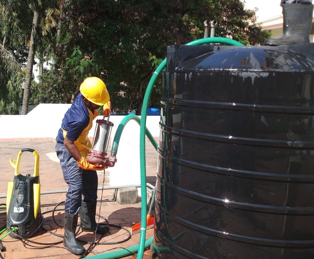 خدمات-تنظيف-خزانات-بجدة