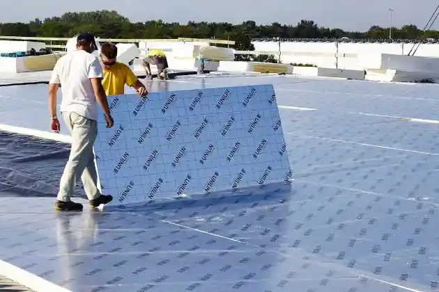 عزل الاسطح فوق البلاط بدون تكسير