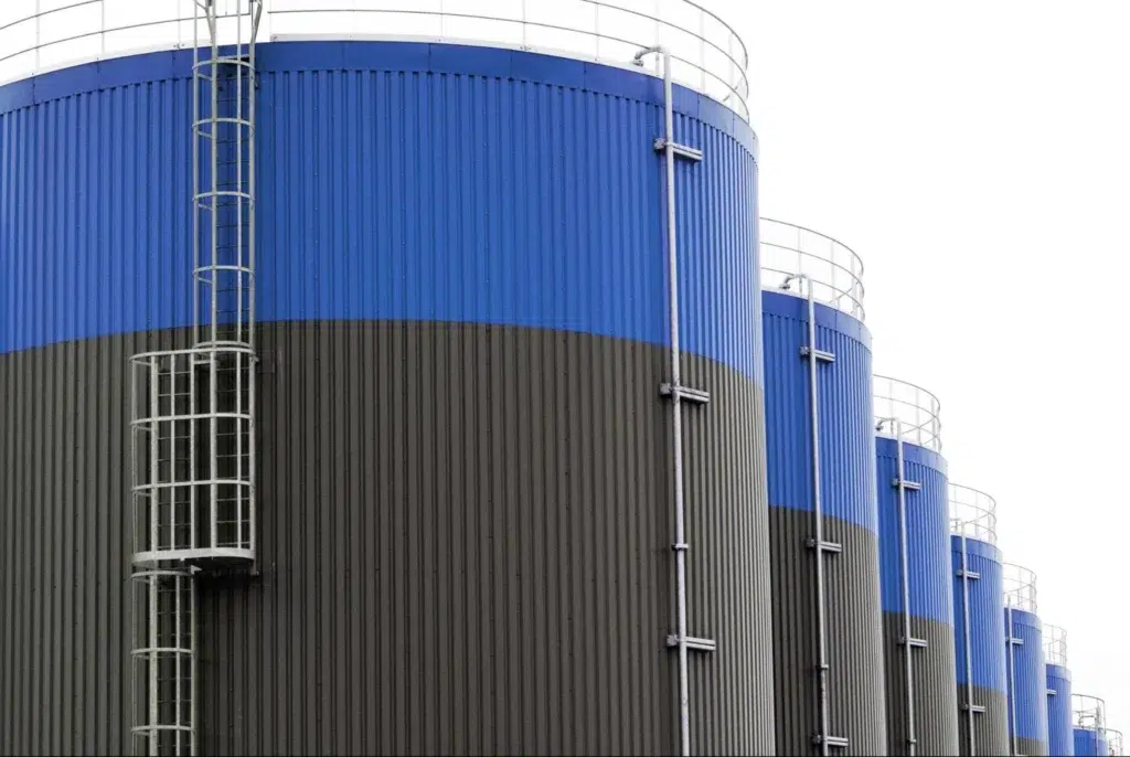 كيفية عزل الخزانات الأرضية - دليل شامل